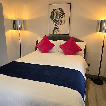 Heather House , Luxury Holiday House In ピトロクリー エクステリア 写真