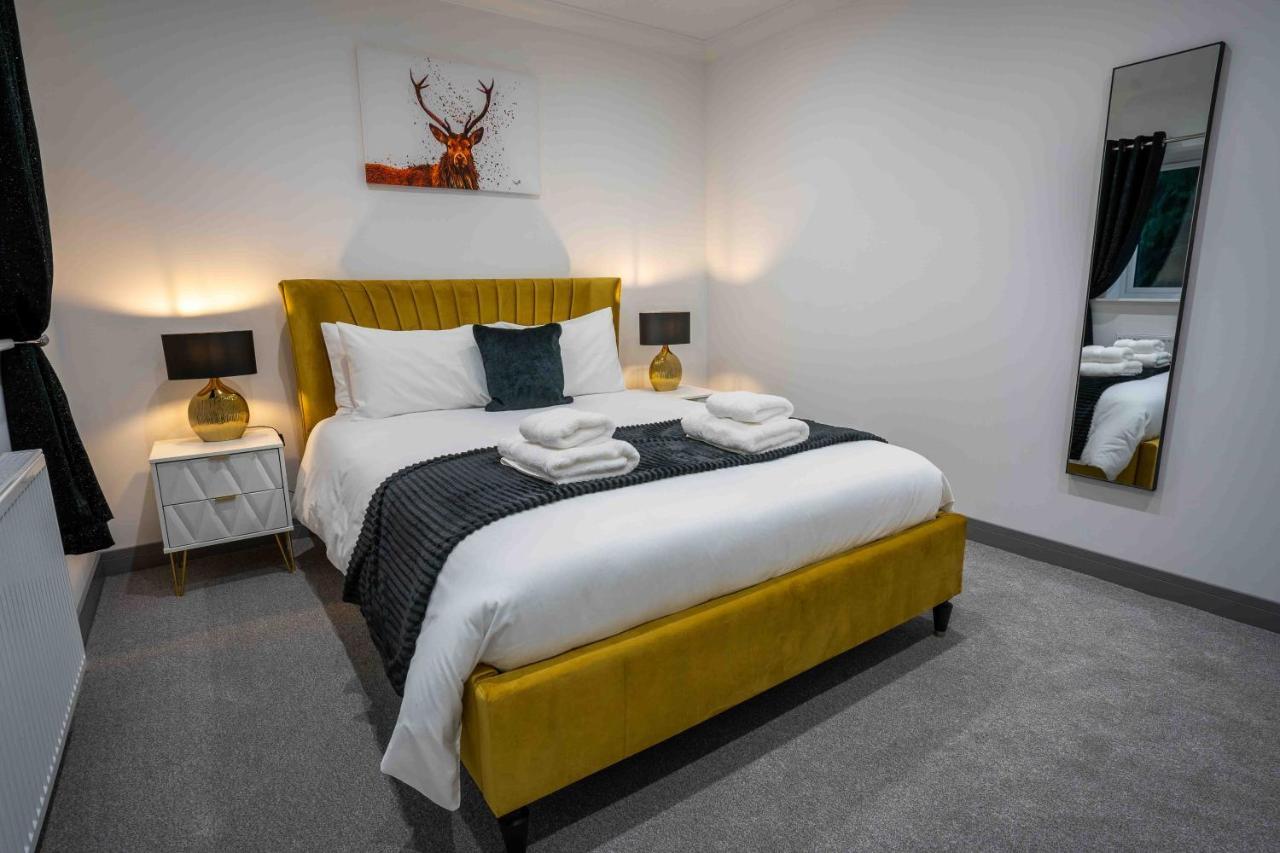 Heather House , Luxury Holiday House In ピトロクリー エクステリア 写真