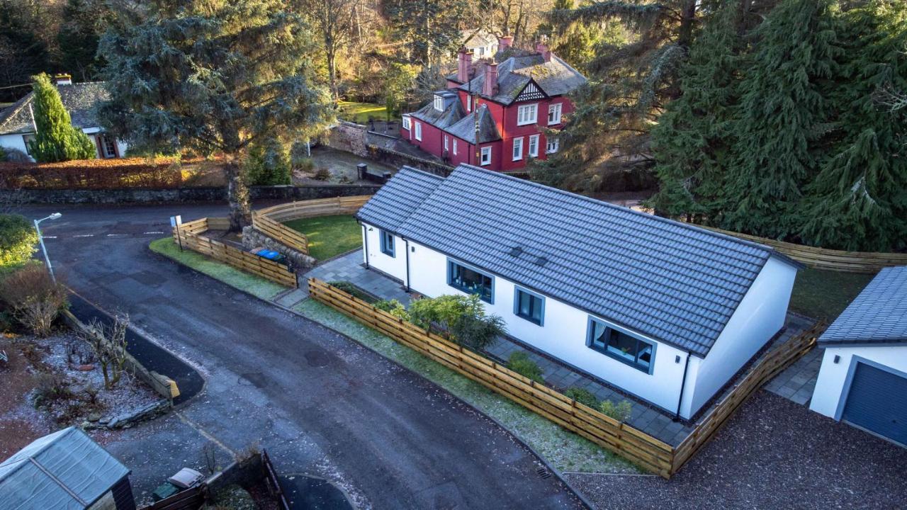 Heather House , Luxury Holiday House In ピトロクリー エクステリア 写真