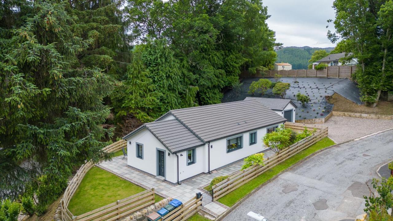 Heather House , Luxury Holiday House In ピトロクリー エクステリア 写真